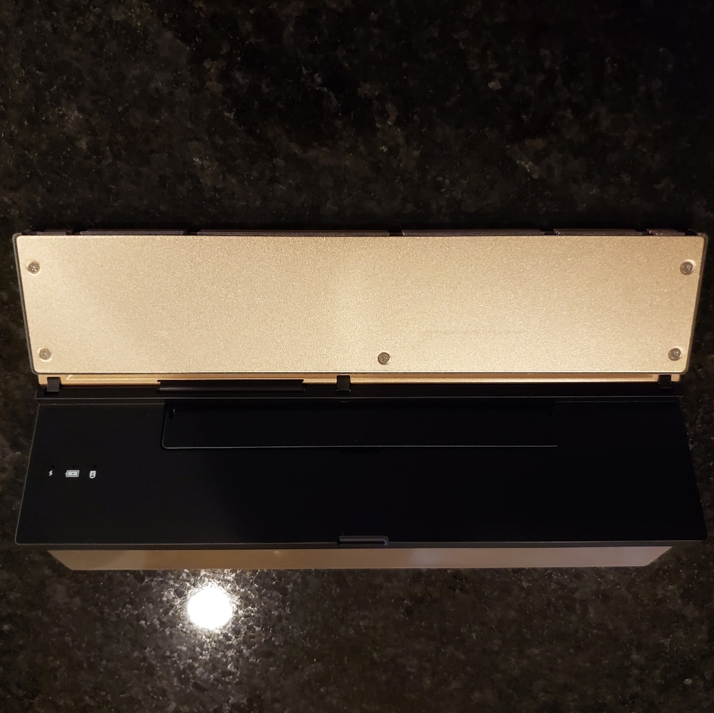 Folding keyboard for tablets or phone